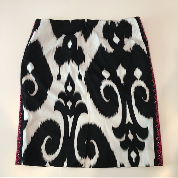 NWT WHBM Graphic Ikat Faille Pencil Skirt 2 - Picture 5 of 5